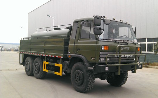 多功能灑水車(chē)——沙漠運(yùn)水車(chē)