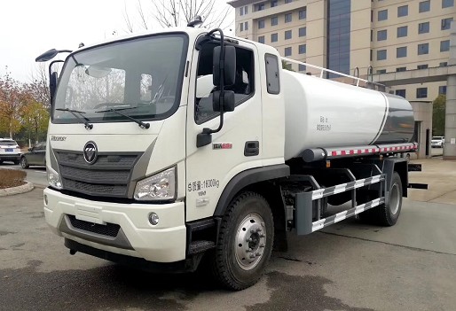 12噸灑水車價格_國六福田瑞沃12-15方綠化灑水車2